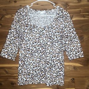 Victoria Secret Leopard Print 3/4 Sleeve Top